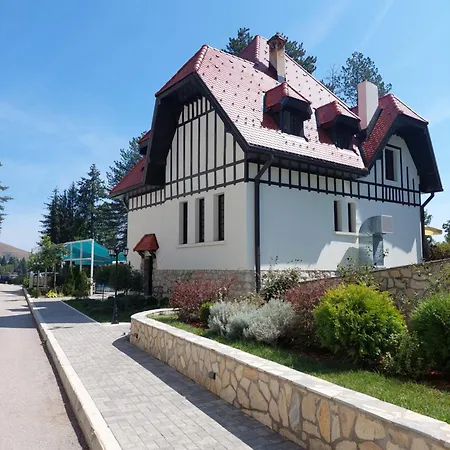 Titova Jelka Apartmán *